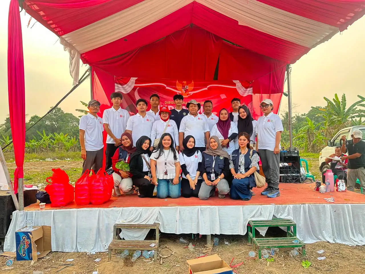 Mahasiswa KKM Kelompok 44 UNIBA Berkolaborasi dengan Desa Sukaraja Gelar Perayaan HUT RI ke-81