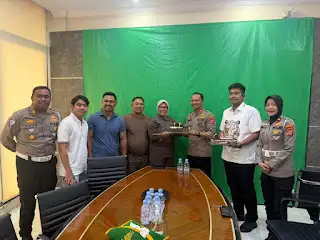 Polres Serang Kunjungi Kejari Serang, Perkuat Sinergitas dan Silaturahmi di Hari Lahir Kejaksaan RI ke-81