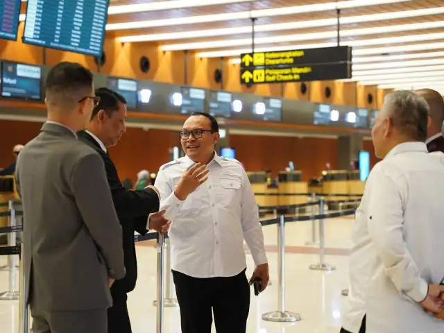 Penerbangan Terdampak Abu Vulkanik, Ombudsman RI Pantau Layanan Penumpang di Bandara